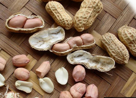 花生油價(jià)格 好的27元一斤 花生油價(jià)格 好的27元一斤