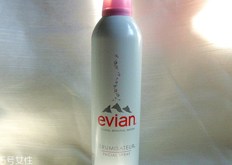 依云噴霧真假 教你鑒別依云噴霧真假對(duì)比 依云噴霧真假 教你鑒別依云噴霧真假對(duì)比