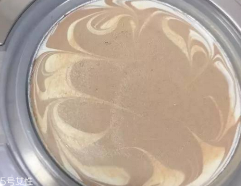 愛敬和luna哪個好 愛敬和露娜氣墊對比 愛敬和luna哪個好 愛敬和露娜氣墊對比