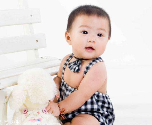 新爸媽必知:新生兒秋冬季如何保暖 新爸媽必知:新生兒秋冬季如何保暖