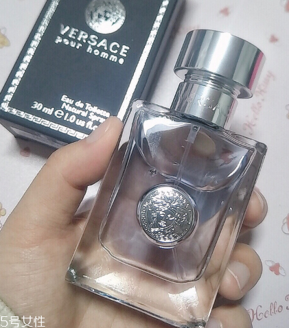 男士香水哪個(gè)好聞 讓你的鼻子瞬間高潮 男士香水哪個(gè)好聞 讓你的鼻子瞬間高潮