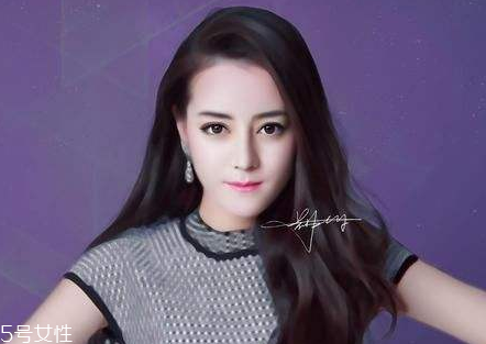 怎么定妝不卡粉 你需要2個小技巧 怎么定妝不卡粉 你需要2個小技巧