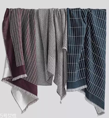 毛毯可以暴曬嗎 看具體材質(zhì) 毛毯可以暴曬嗎 看具體材質(zhì)