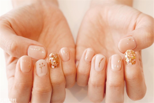 甲油膠分層是怎么回事 甲油膠常見(jiàn)問(wèn)題科普 甲油膠分層是怎么回事 甲油膠常見(jiàn)問(wèn)題科普