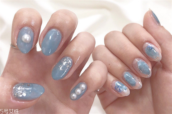 甲油膠怎么涂 甲油膠怎么用步驟 甲油膠怎么涂 甲油膠怎么用步驟