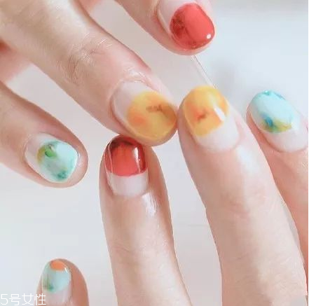 甲油膠怎么涂 甲油膠怎么用步驟 甲油膠怎么涂 甲油膠怎么用步驟