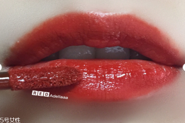 阿瑪尼405和tf16哪個好看 阿瑪尼紅管405和tf16對比 阿瑪尼405和tf16哪個好看 阿瑪尼紅管405和tf16對比