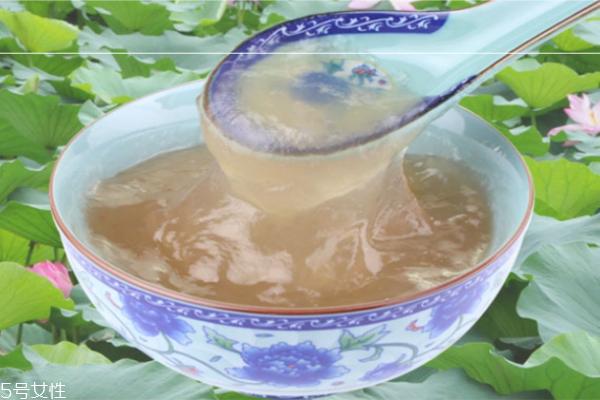 藕粉是什么樣的顏色 微紅色最好 藕粉是什么樣的顏色 微紅色最好