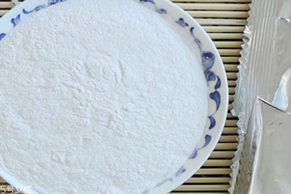 藕粉會(huì)回奶嗎 不會(huì)回奶但是也不要太早吃 藕粉會(huì)回奶嗎 不會(huì)回奶但是也不要太早吃