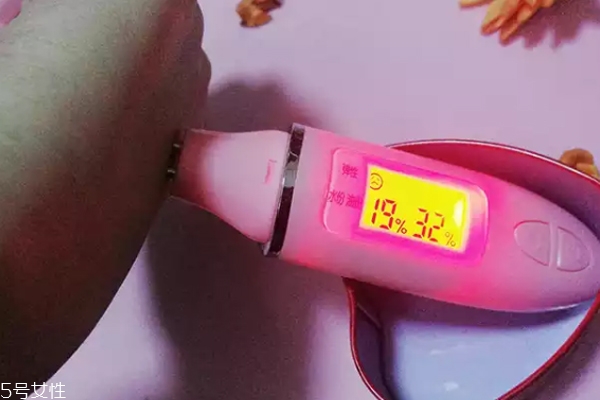 安娜柏林眼霜有封口嗎 沒(méi)有封口開(kāi)蓋即用 安娜柏林眼霜有封口嗎 沒(méi)有封口開(kāi)蓋即用