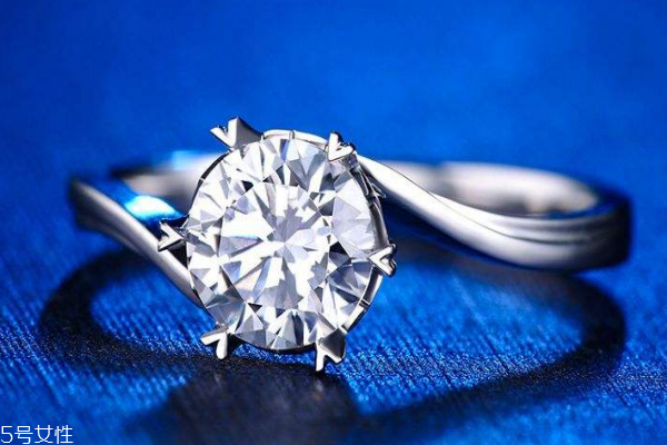 鉑金戒指洗手要摘嗎 小心會弄丟 鉑金戒指洗手要摘嗎 小心會弄丟