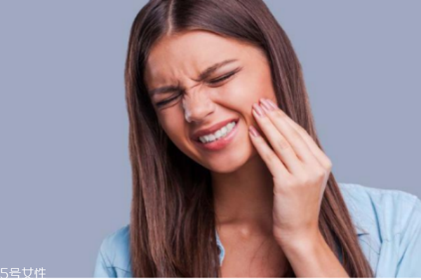 女性月經期間牙齦炎怎么辦 預防方法最有效 女性月經期間牙齦炎怎么辦 預防方法最有效