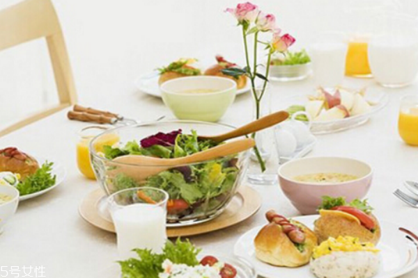 教你如何預(yù)防胃下垂的中醫(yī)五大要點(diǎn) 教你如何預(yù)防胃下垂的中醫(yī)五大要點(diǎn)