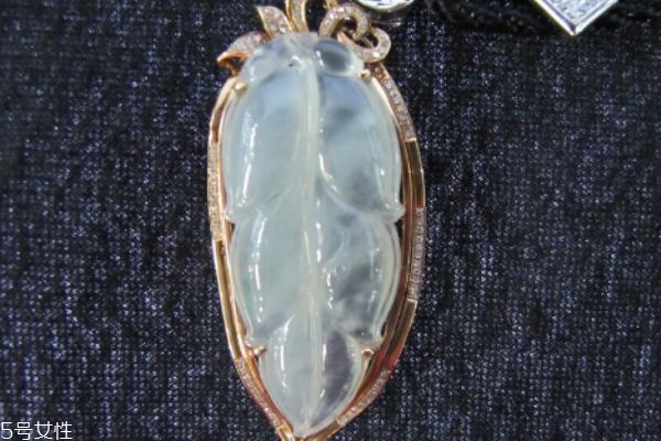 冰種翡翠鑒別方法 用這幾招來看 冰種翡翠鑒別方法 用這幾招來看