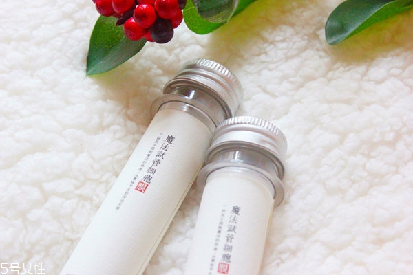 抗衰老精華幾歲開始用 20歲開始預(yù)防衰老 抗衰老精華幾歲開始用 20歲開始預(yù)防衰老