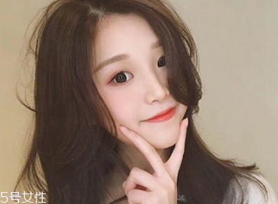 網(wǎng)紅八字劉海怎么卷 2022流行八字劉海 網(wǎng)紅八字劉海怎么卷 2022流行八字劉海