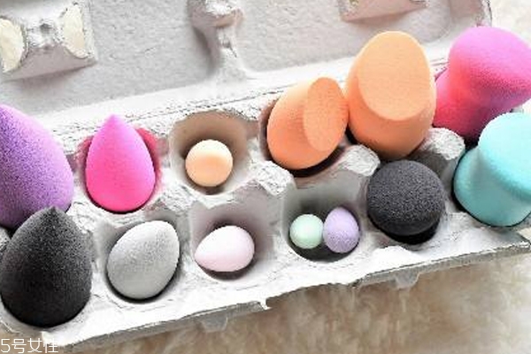 怎么樣才能使底妝服帖 5招讓底妝不再整個融掉 怎么樣才能使底妝服帖 5招讓底妝不再整個融掉