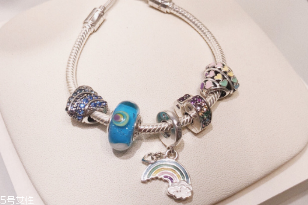 潘多拉彩虹手鏈價(jià)格 小女生最愛(ài)
