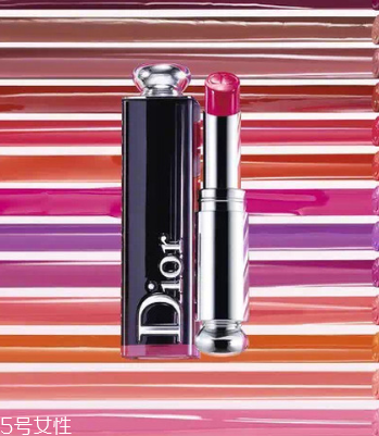 牙黃抹什么顏色口紅 冷色調(diào)和深顏色是最優(yōu)選 牙黃抹什么顏色口紅 冷色調(diào)和深顏色是最優(yōu)選