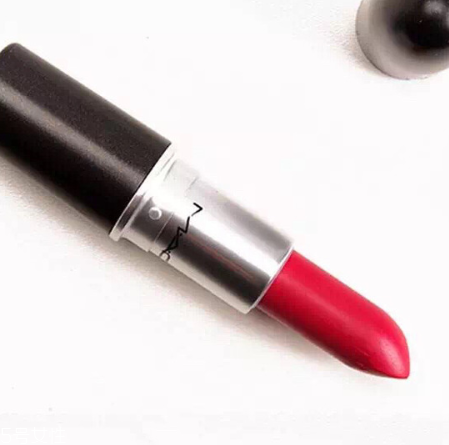 牙黃抹什么顏色口紅 冷色調(diào)和深顏色是最優(yōu)選 牙黃抹什么顏色口紅 冷色調(diào)和深顏色是最優(yōu)選