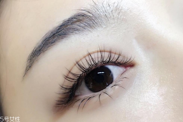 下睫毛怎么刷睫毛膏 用牙間刷能避免暈染 下睫毛怎么刷睫毛膏 用牙間刷能避免暈染