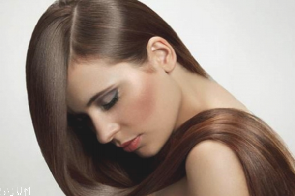 頭發(fā)拉直后幾天能扎 拉直頭發(fā)注意事項(xiàng) 頭發(fā)拉直后幾天能扎 拉直頭發(fā)注意事項(xiàng)