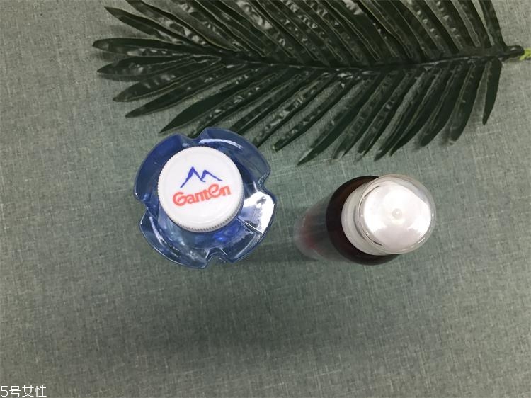 沙宣泡沫護(hù)發(fā)素怎么用 發(fā)根和發(fā)尾用量不同 沙宣泡沫護(hù)發(fā)素怎么用 發(fā)根和發(fā)尾用量不同