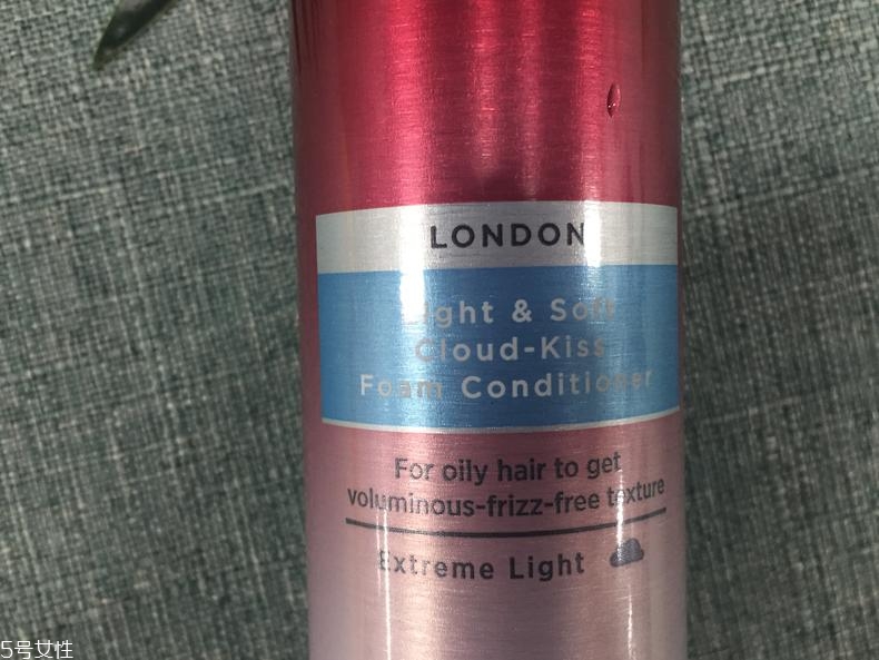 沙宣泡沫護(hù)發(fā)素怎么用 發(fā)根和發(fā)尾用量不同 沙宣泡沫護(hù)發(fā)素怎么用 發(fā)根和發(fā)尾用量不同