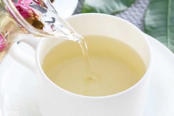 玫瑰花茶是什么味道 喝玫瑰花茶必看 玫瑰花茶是什么味道 喝玫瑰花茶必看
