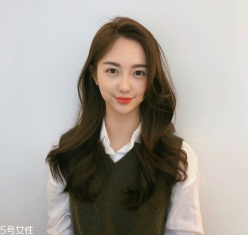 空氣感卷發(fā)教程 空氣卷發(fā)型圖片中長發(fā) 空氣感卷發(fā)教程 空氣卷發(fā)型圖片中長發(fā)