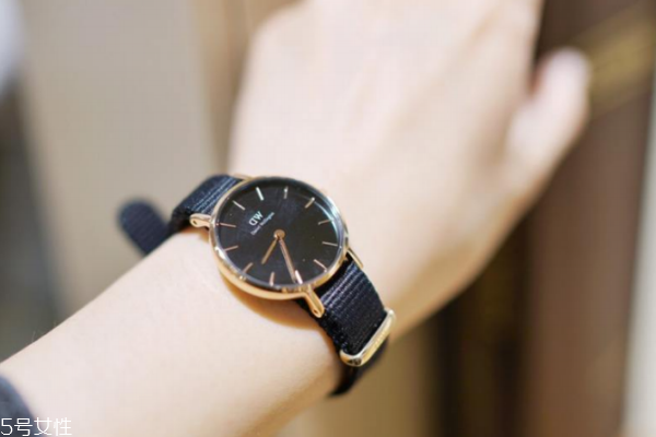 dw手表代購為什么便宜 選擇代購要謹(jǐn)慎 dw手表代購為什么便宜 選擇代購要謹(jǐn)慎