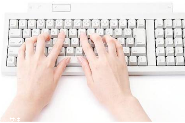 手指粗怎么變細(xì) 讓你遠(yuǎn)離大而粗的手 手指粗怎么變細(xì) 讓你遠(yuǎn)離大而粗的手