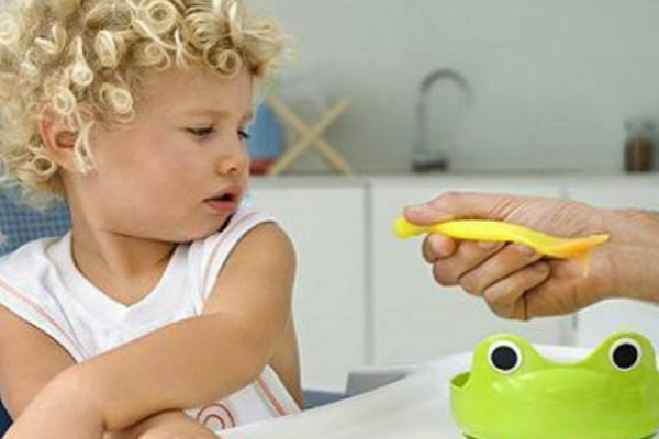 嬰兒胃口不好怎么辦 嬰兒胃口不好怎么辦