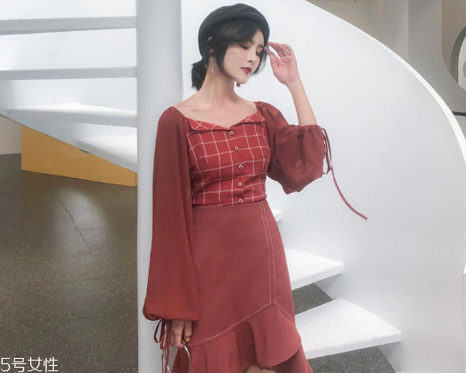 秋季格紋衣服搭配圖片 輕松應(yīng)對不同場合 秋季格紋衣服搭配圖片 輕松應(yīng)對不同場合