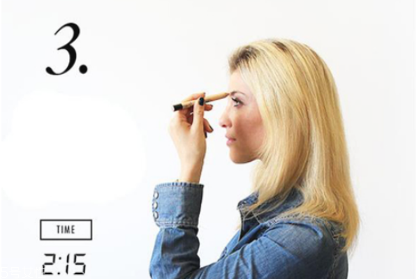 中午睡覺起來怎么補(bǔ)妝 快速補(bǔ)妝技巧