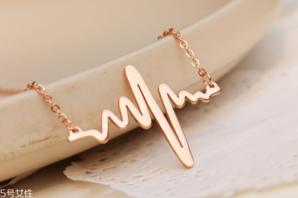 鎖骨鏈?zhǔn)裁磁谱雍?給你推薦幾款 鎖骨鏈?zhǔn)裁磁谱雍?給你推薦幾款