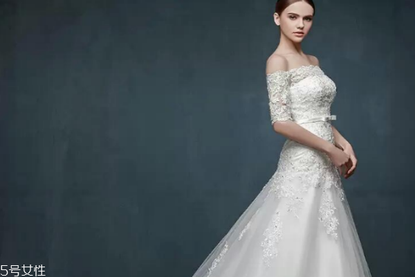 胸小怎么穿婚紗 這些竅門(mén)要掌握 胸小怎么穿婚紗 這些竅門(mén)要掌握