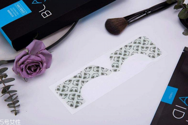 潘達(dá)眼膜可以貼一夜嗎 潘達(dá)眼膜適合18歲嗎 潘達(dá)眼膜可以貼一夜嗎 潘達(dá)眼膜適合18歲嗎