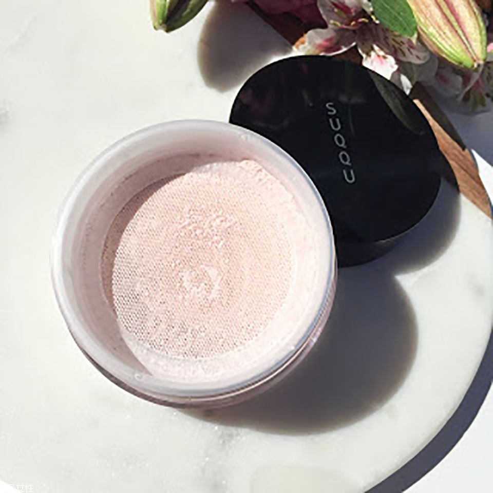 蜜粉怎么用法 2種蜜粉隱藏用法一次傳授 蜜粉怎么用法 2種蜜粉隱藏用法一次傳授