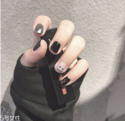 2022美甲流行色顯手白 推薦這四大色 2022美甲流行色顯手白 推薦這四大色