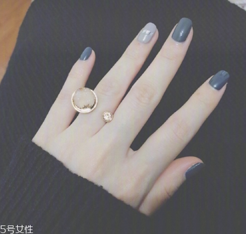 2022美甲流行色顯手白 推薦這四大色 2022美甲流行色顯手白 推薦這四大色