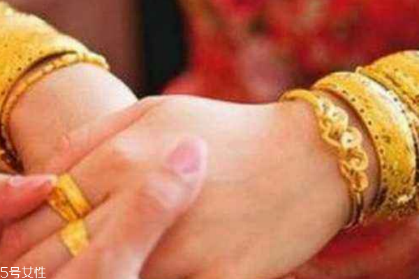 結(jié)婚三金是指哪三金 要了解清楚 結(jié)婚三金是指哪三金 要了解清楚