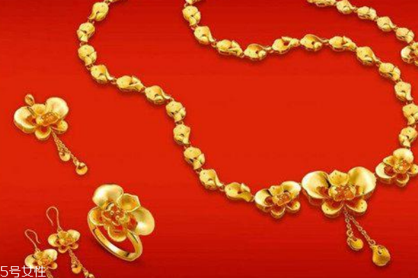 結(jié)婚三金一般多少錢 大概在這個價位 結(jié)婚三金一般多少錢 大概在這個價位