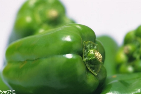 青椒為什么是綠色的 因為葉綠素 青椒為什么是綠色的 因為葉綠素