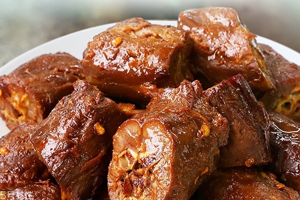 鴨脖是論斤賣嗎 每個(gè)店不一樣 鴨脖是論斤賣嗎 每個(gè)店不一樣