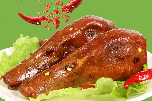 鴨頭怎么吃 這樣吃才是對的 鴨頭怎么吃 這樣吃才是對的