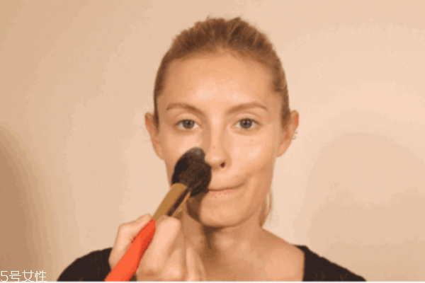 懶人化妝步驟 教你最簡單的化妝步驟 懶人化妝步驟 教你最簡單的化妝步驟