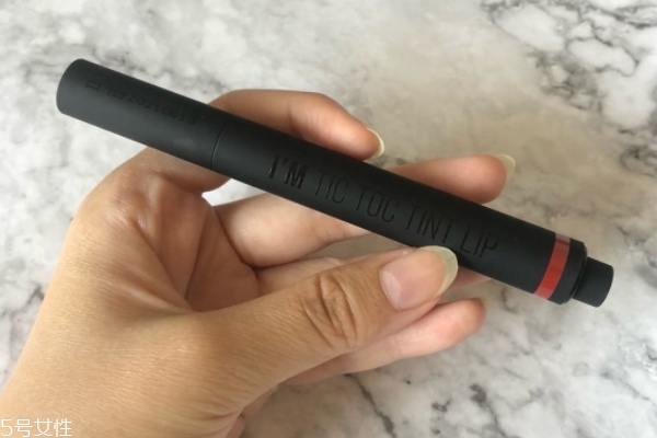 復(fù)古紅口紅圖片 這款超正的 復(fù)古紅口紅圖片 這款超正的