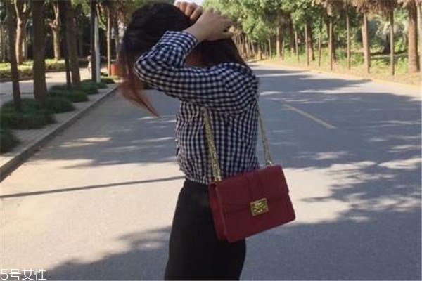 小ck為什么這么火 貌美百搭還平價(jià) 小ck為什么這么火 貌美百搭還平價(jià)