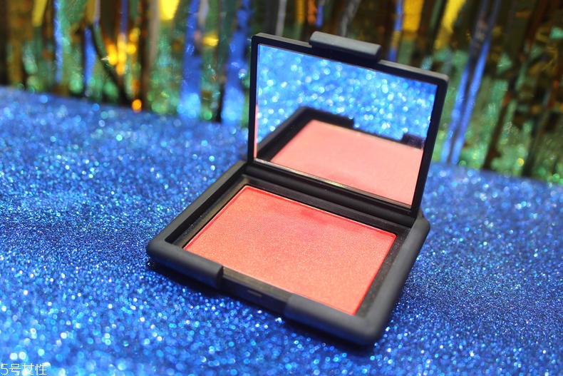 nars腮紅哪個(gè)顏色好看 日常妝不能缺少這3個(gè)色 nars腮紅哪個(gè)顏色好看 日常妝不能缺少這3個(gè)色